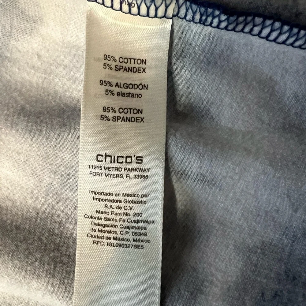 Women's Blue and White lightweight jacket with hood and pockets by Chicos EUC - Picture 4 of 6